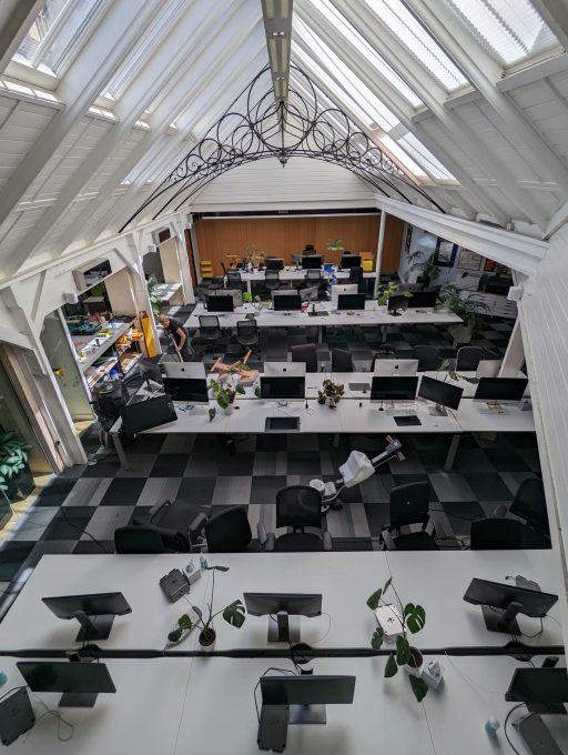 Commercial office carpet clean