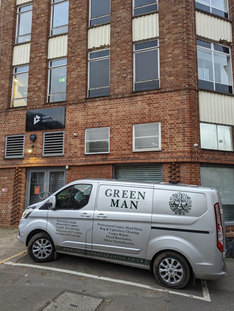 Commercial flood restoration in Bristol