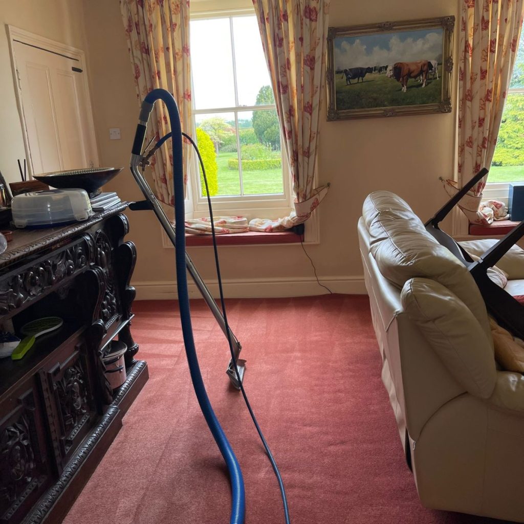 Stunning carpet cleaning results in Slimbridge, Gloucestershire. 4 Green Man carpet cleaning in Slimbridge
