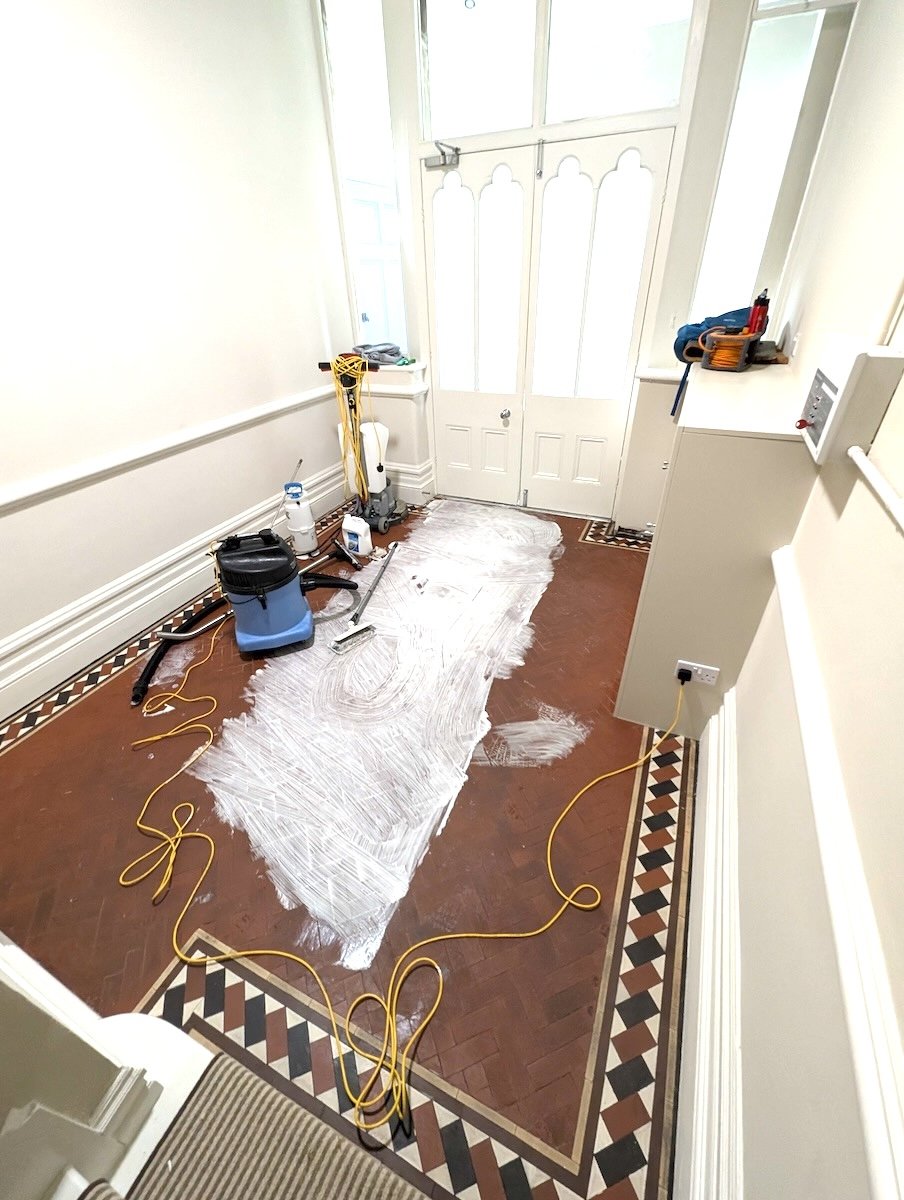 Professional Victorian tile cleaning in Bristol